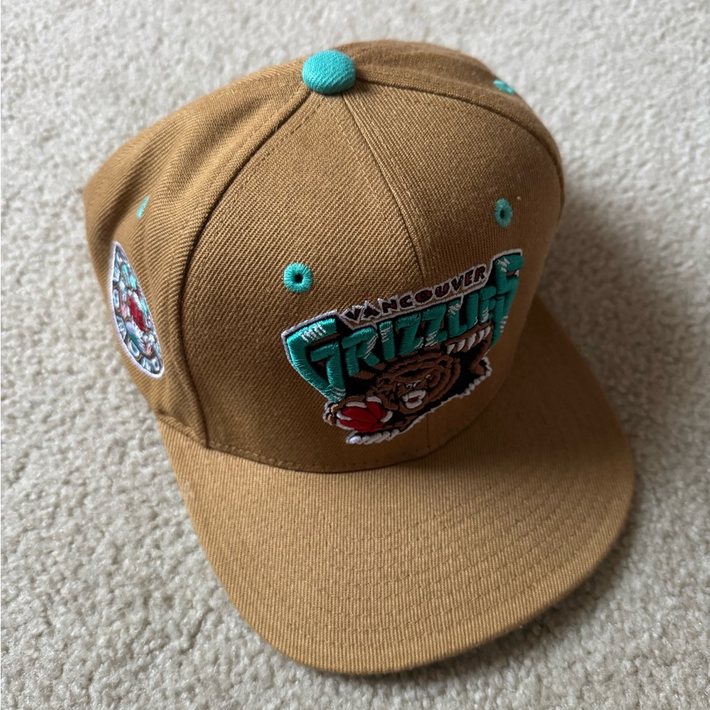 Vancouver Grizzlies Brown and Teal Cap